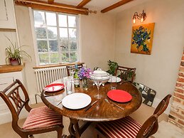 19 Clatterford Shute