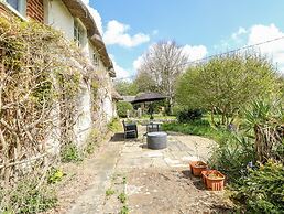 19 Clatterford Shute