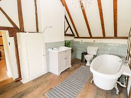 19 Clatterford Shute