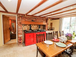 19 Clatterford Shute