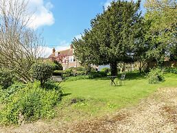 19 Clatterford Shute