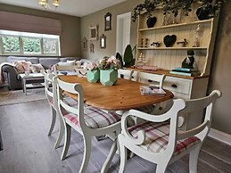 Little Broad Cottage Norfolk 2 Bedroom Sleep 4