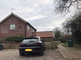 Little Broad Cottage Norfolk 2 Bedroom Sleep 4