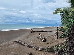 Playa Ganadito Ecolodge