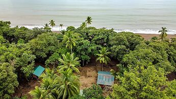 Playa Ganadito Ecolodge