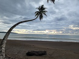 Playa Ganadito Ecolodge