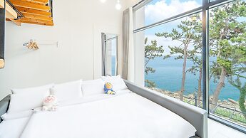 Yeosu Sea&blue Family Pension