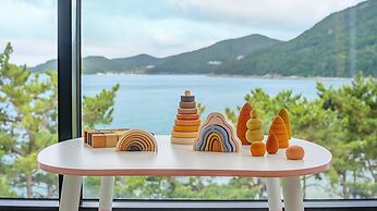 Yeosu Sea&blue Family Pension