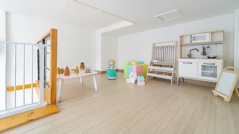 Yeosu Sea&blue Family Pension