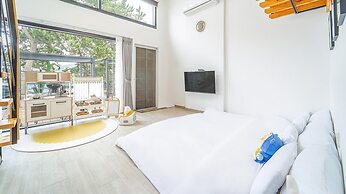 Yeosu Sea&blue Family Pension