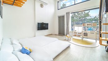 Yeosu Sea&blue Family Pension