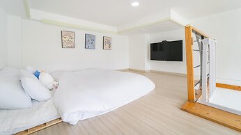 Yeosu Sea&blue Family Pension