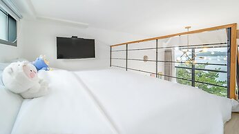 Yeosu Sea&blue Family Pension