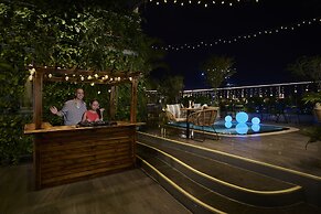 THE PENINSULA PHNOM PENH