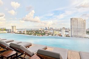 THE PENINSULA PHNOM PENH