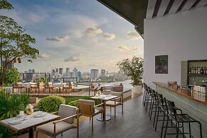 THE PENINSULA PHNOM PENH