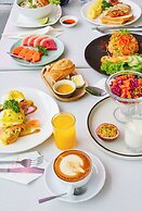 THE PENINSULA PHNOM PENH