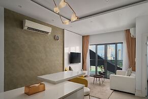 THE PENINSULA PHNOM PENH