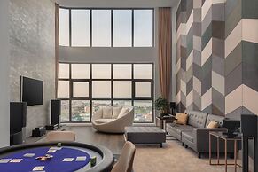 THE PENINSULA PHNOM PENH