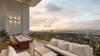 THE PENINSULA PHNOM PENH