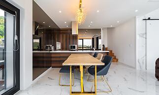 Blue Mango Pool Villa & Resort