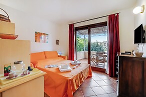 Il Borgo 16/12 600mt From The Beach