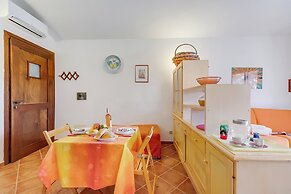 Il Borgo 16/12 600mt From The Beach