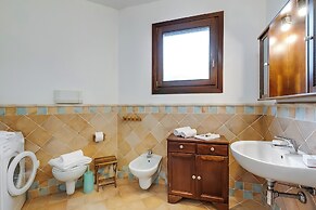 Il Borgo 16/12 600mt From The Beach