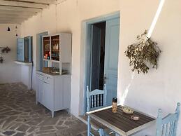 Villa 100 M From THE Beach 6 Room IN IOS Island