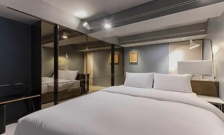 Sillim Dominic Hotel