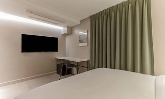 Sillim Dominic Hotel