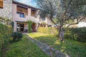 Il Borgo B3 700Mt From The Beach