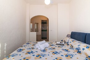 Il Vecchio Faro 15 150mt From The Beach