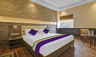 Treebo Premium Arista