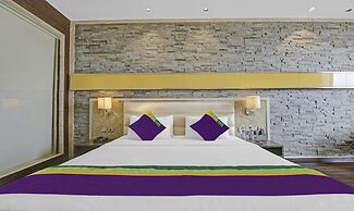 Treebo Premium Arista