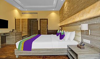 Treebo Premium Arista