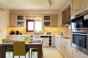 Countryside Cretan Villa