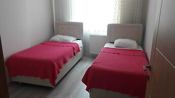 Karabina Green Apart