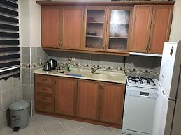 Karabina Green Apart