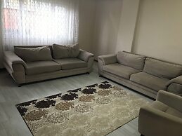 Karabina Green Apart