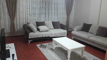 Karabina Green Apart