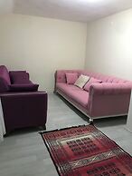 Karabina Green Apart