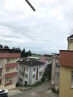 Karabina Green Apart