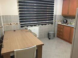 Karabina Green Apart