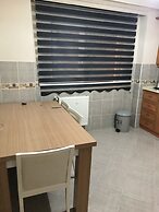 Karabina Green Apart