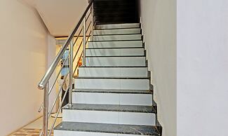 Itsy Hotels La Prince Residency