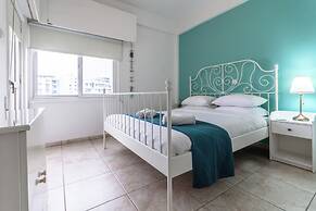 Sea-Esta Seaview Apartment