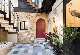 Last Century Residence With Jacuzzi