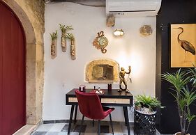 Last Century Residence With Jacuzzi