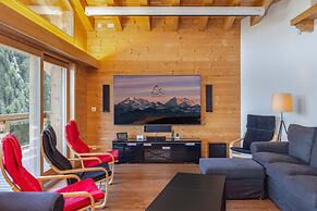 Crystal de Neige Luxury Chalet Spa & Jacuzzi